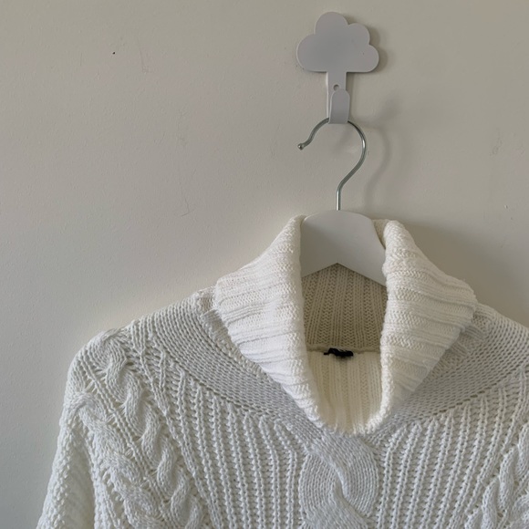 H&M SWEATER DRESS - Picture 2 of 5